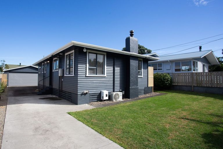 Photo of property in 215 Omata Road, Spotswood, New Plymouth, 4310