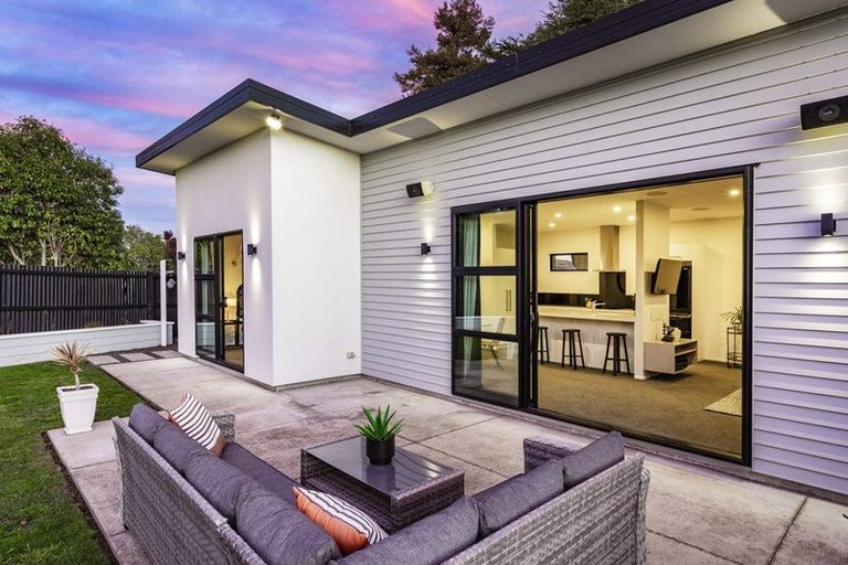 Photo of property in 2/32 Burwood Road, Burwood, Christchurch, 8083