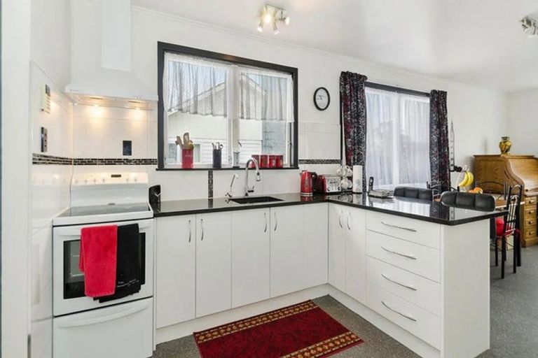 Photo of property in 59 Cargill Street, Papakura, 2110