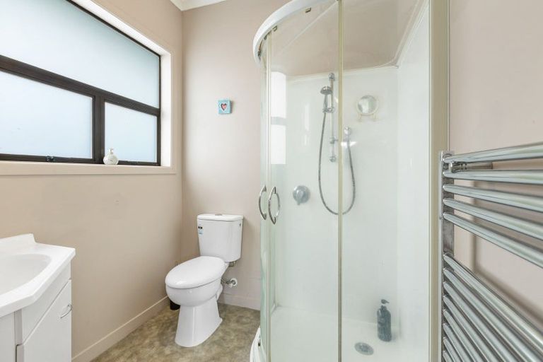 Photo of property in 123 Govett Avenue, Frankleigh Park, New Plymouth, 4310