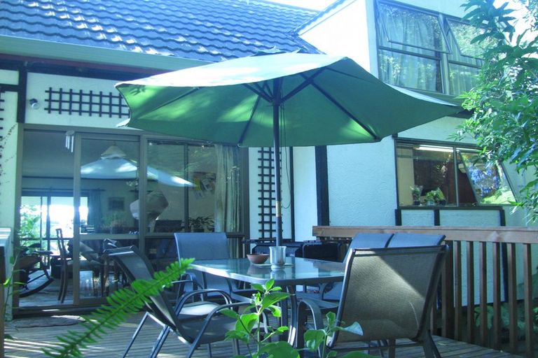 Photo of property in 92 Porritt Avenue, Chatswood, Auckland, 0626