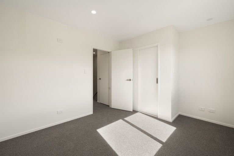 Photo of property in 43 Jabuka Street, Glen Eden, Auckland, 0602