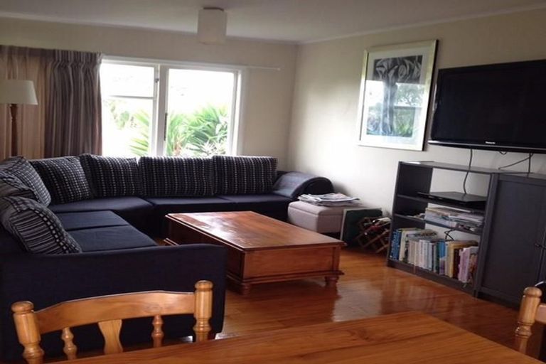 Photo of property in 72a Arimu Road, Papakura, 2110
