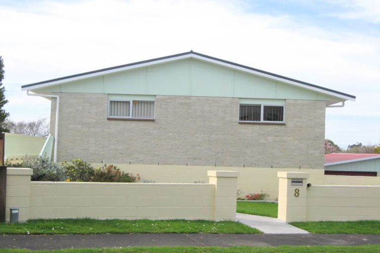 Photo of property in 8 Cabot Place, Frankleigh Park, New Plymouth, 4310