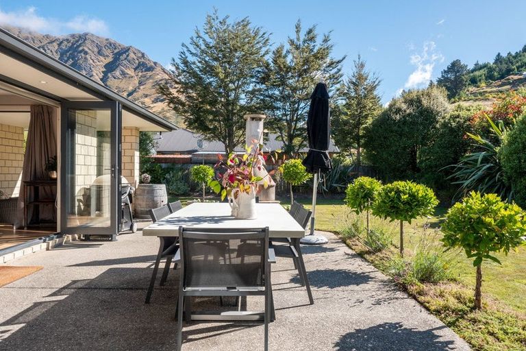 Photo of property in 14 Morning Star Terrace, Arthurs Point, Queenstown, 9371