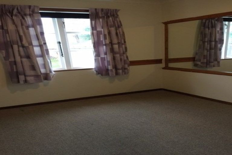 Photo of property in 8 Ashby Place, Bryndwr, Christchurch, 8052