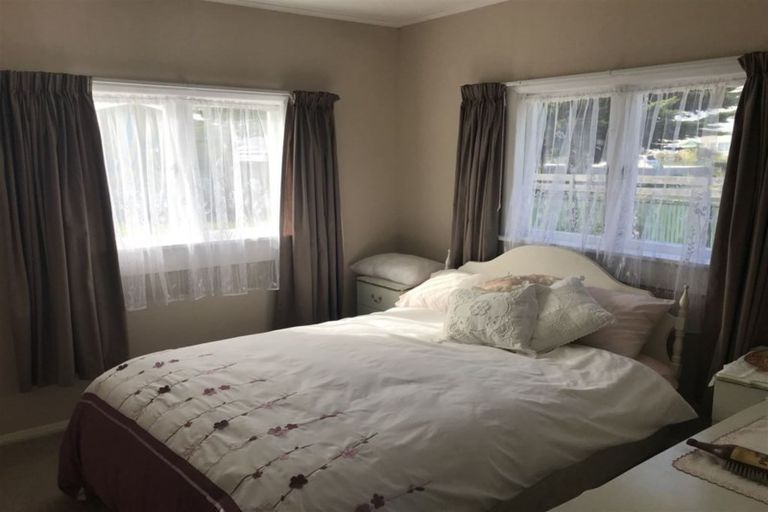 Photo of property in 10 Flagstaff Street, Foxton Beach, Foxton, 4815