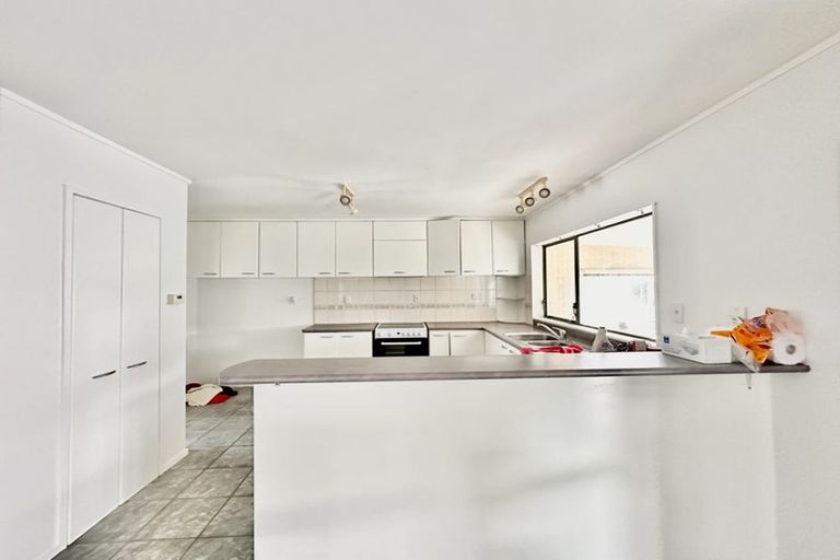 Photo of property in 73 Stonex Road, Papatoetoe, Auckland, 2025