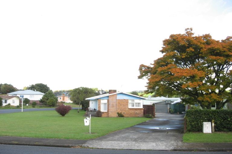 Photo of property in 1 Depot Street, Tirau, 3410