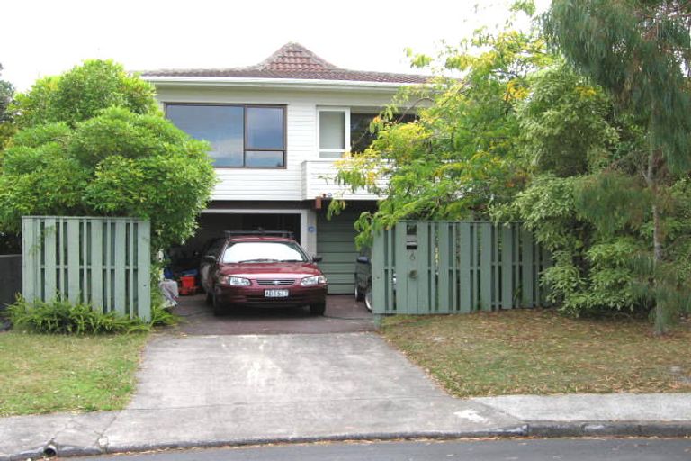 Photo of property in 1/6 Reynolds Place, Torbay, Auckland, 0630
