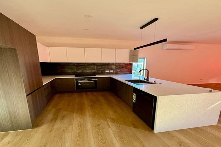 Photo of property in 52 Aspiring Avenue, Clover Park, Auckland, 2019