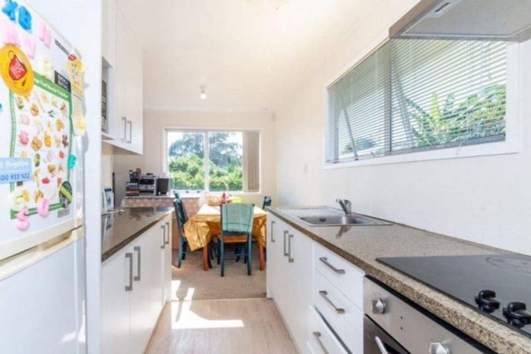 Photo of property in 1/15 Frobisher Way, Clendon Park, Auckland, 2103