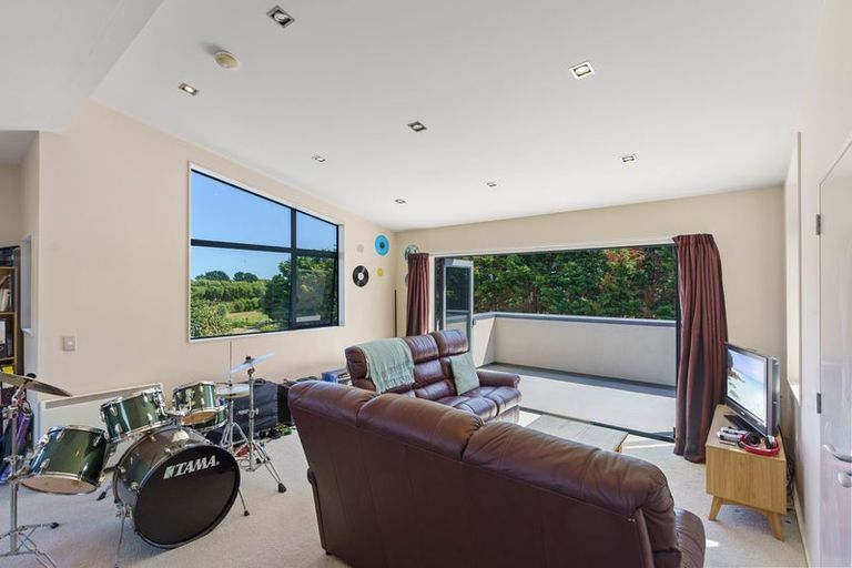 Photo of property in 24 Raukawa Road, Peka Peka, Waikanae, 5391