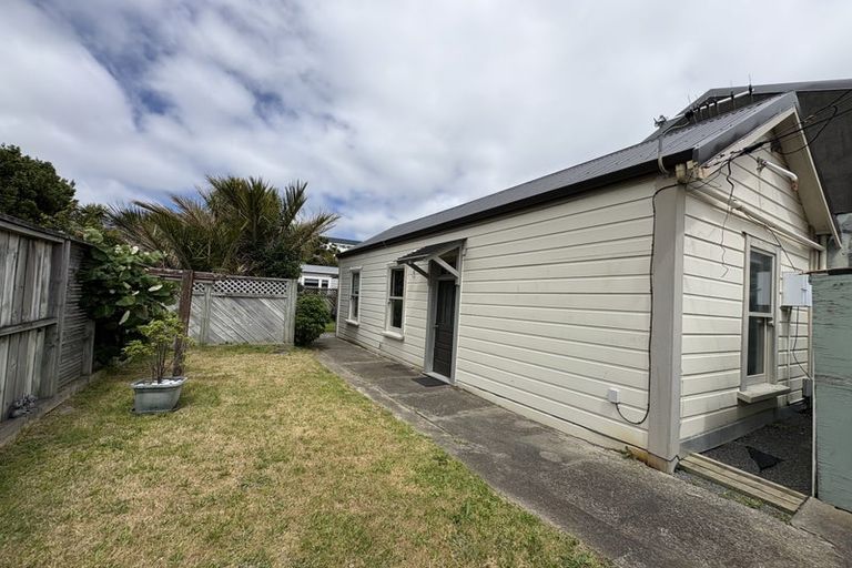 Photo of property in 31 Moir Street, Mount Victoria, Wellington, 6011