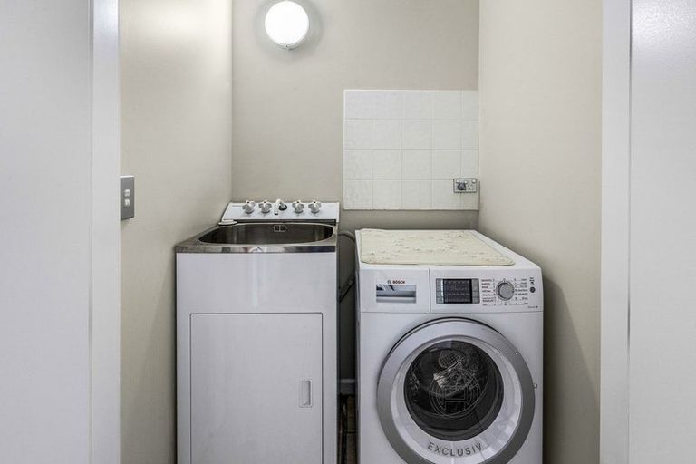 Photo of property in Marrakech Cafe, 35/305 Evans Bay Parade, Hataitai, Wellington, 6021