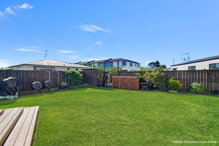 Photo of property in 22a Clarice Place, Takanini, 2112