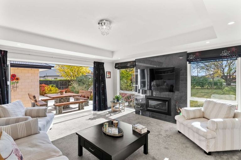 Photo of property in 7 Teviotview Place, Amberley, 7410