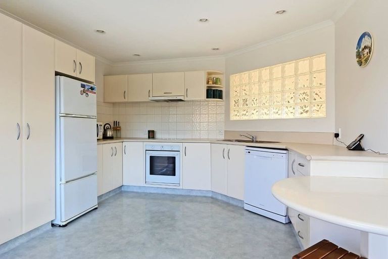 Photo of property in 18/212 Grove Road, Mayfair, Hastings, 4122