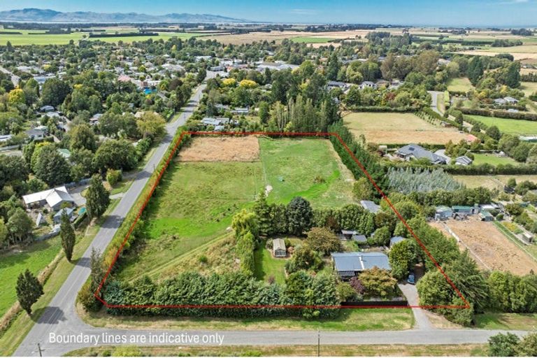 Photo of property in 1 Hobson Street, Southbridge, 7602