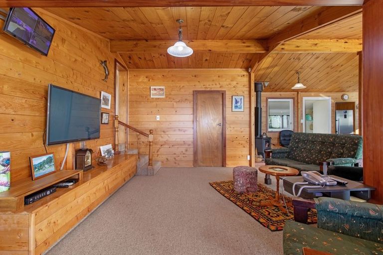 Photo of property in 81 Orete Point Road, Waihau Bay, Opotiki, 3199