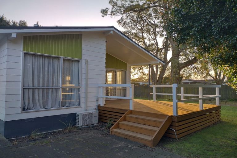 Photo of property in 15 Kindergarten Drive, Conifer Grove, Takanini, 2112