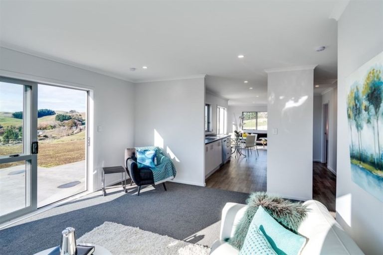 Photo of property in 1 Country Lane, Waipawa, 4210