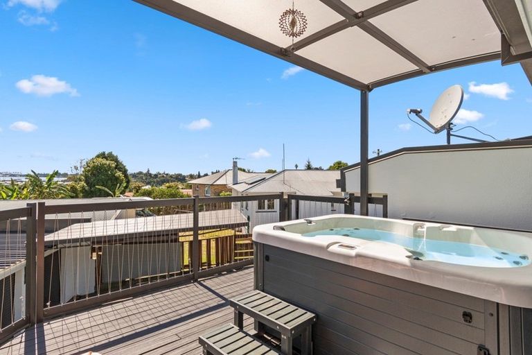 Photo of property in 37 Murray Street, Gate Pa, Tauranga, 3112