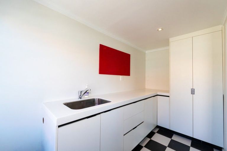 Photo of property in 35 Nuffield Avenue, Marewa, Napier, 4110