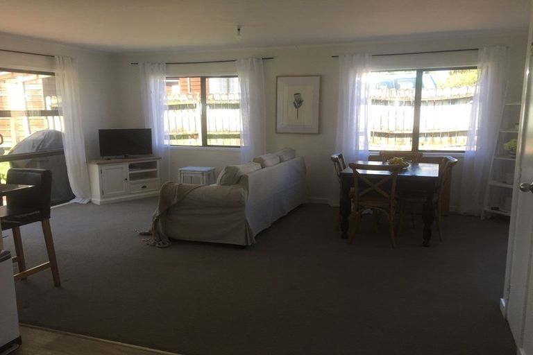 Photo of property in 3/78 Glengarry Road, Glen Eden, Auckland, 0602