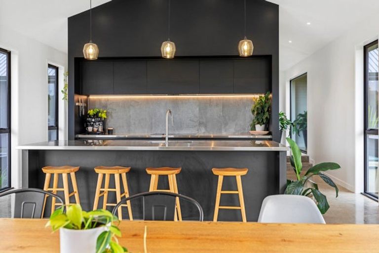 Photo of property in 5 Kahu Lane, Minden, Tauranga, 3176