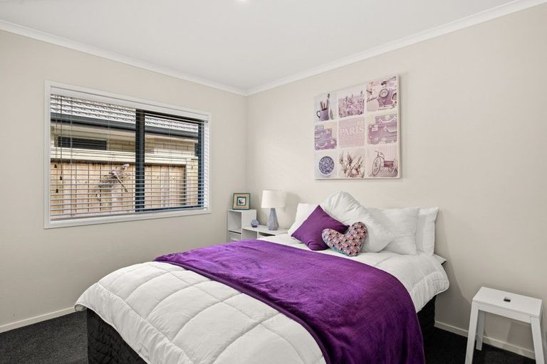 Photo of property in 11 Ponga Place, Papamoa Beach, Papamoa, 3118