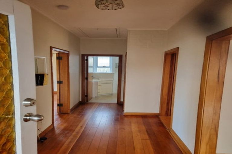 Photo of property in 22 Niccol Avenue, Narrow Neck, Auckland, 0624