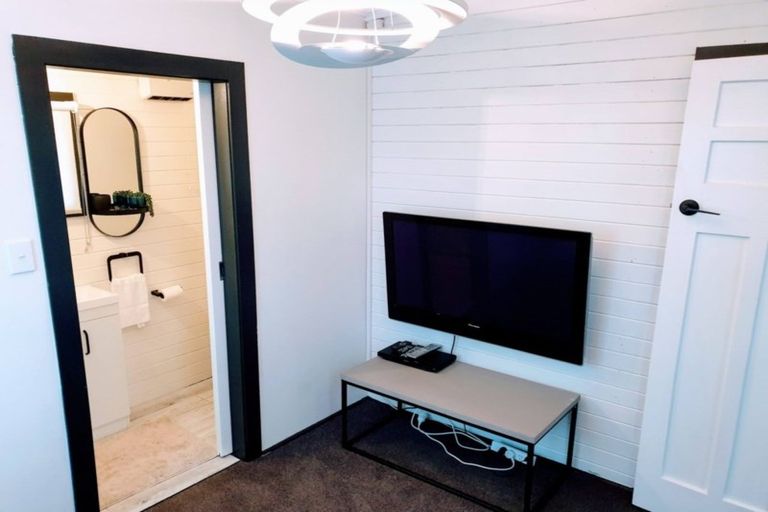 Photo of property in 17 Moore Street, Ohakune, 4625