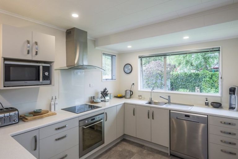 Photo of property in 2 Hillcrest Road, Raumati South, Paraparaumu, 5032