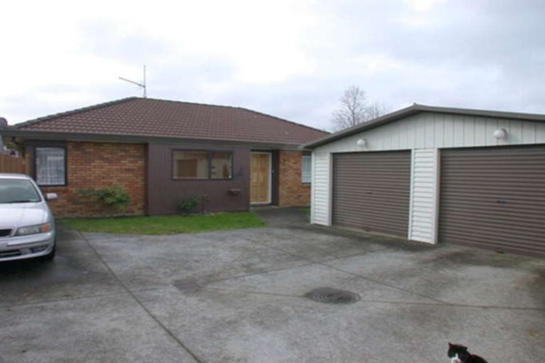 Photo of property in 2/3 Aurea Avenue, Pakuranga, Auckland, 2010