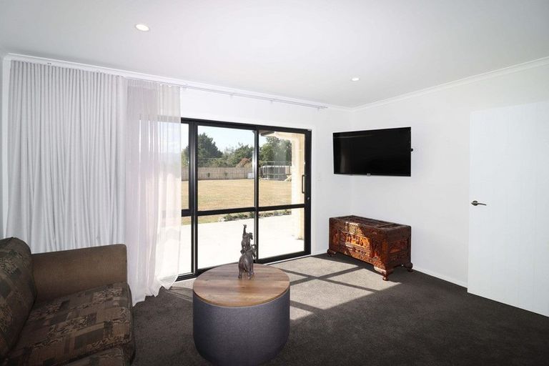 Photo of property in 13 Madison Street, Carterton, 5713