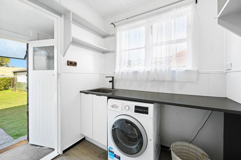 Photo of property in 4 Denz Street, Maeroa, Hamilton, 3200