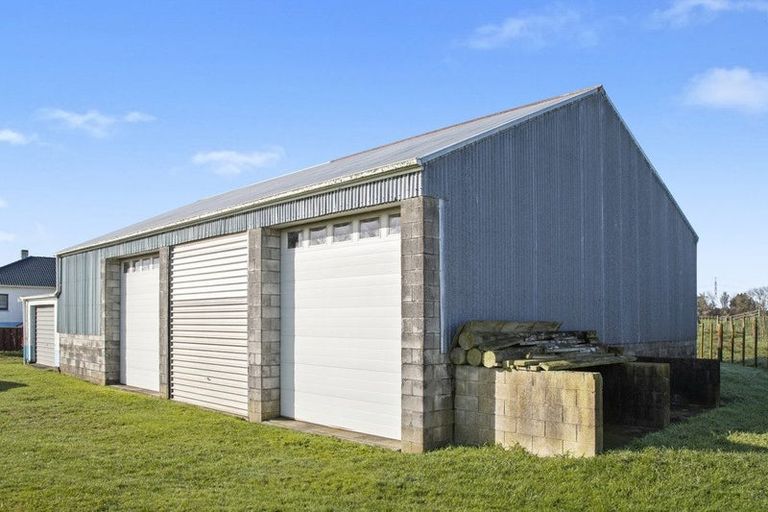 Photo of property in 786 Paerata Road, Paerata, Drury, 2676