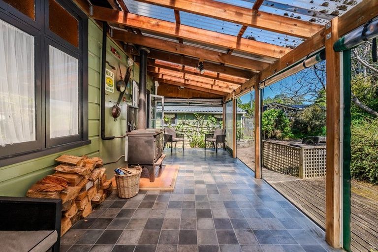 Photo of property in 7 Arthur Street, Waikawa Beach, Levin, 5573