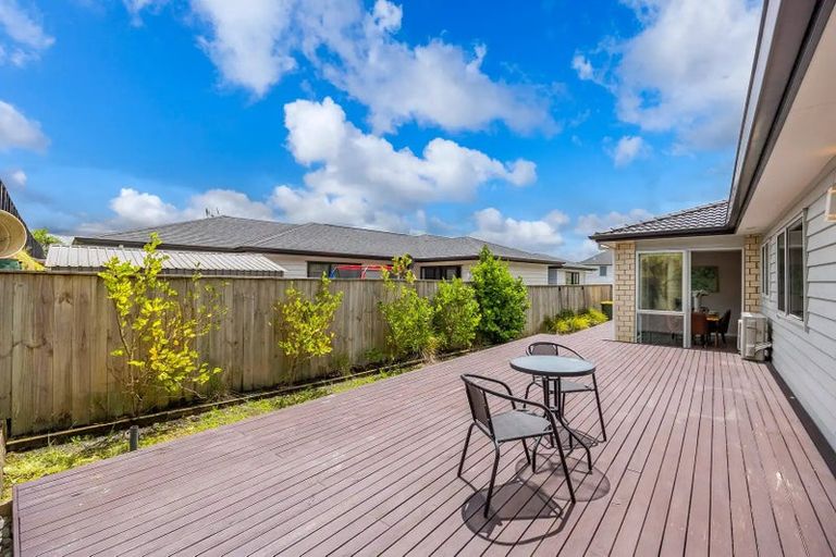 Photo of property in 19 Ahorangi Road, Silverdale, 0932