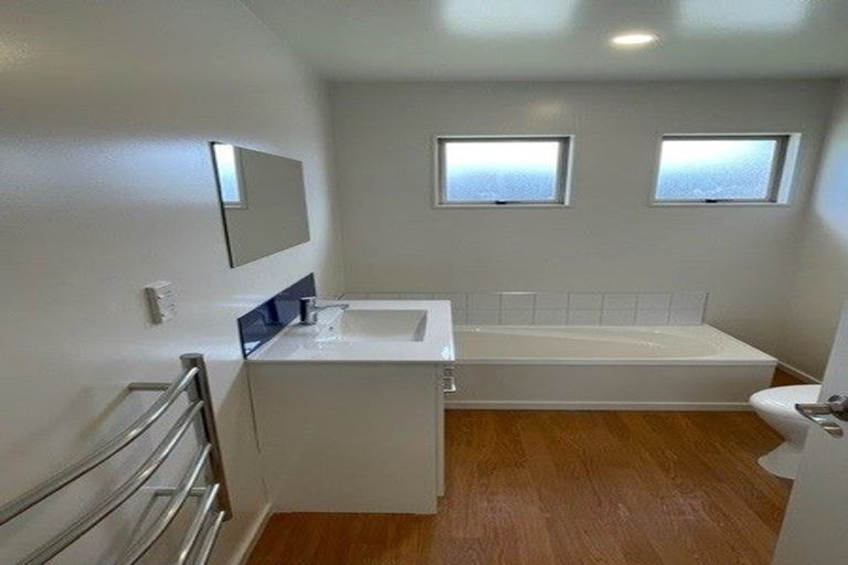 Photo of property in 9 Ashtead Lane, Sockburn, Christchurch, 8042