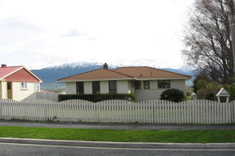 Photo of property in 12 Bayview Street, Kaikoura, 7300