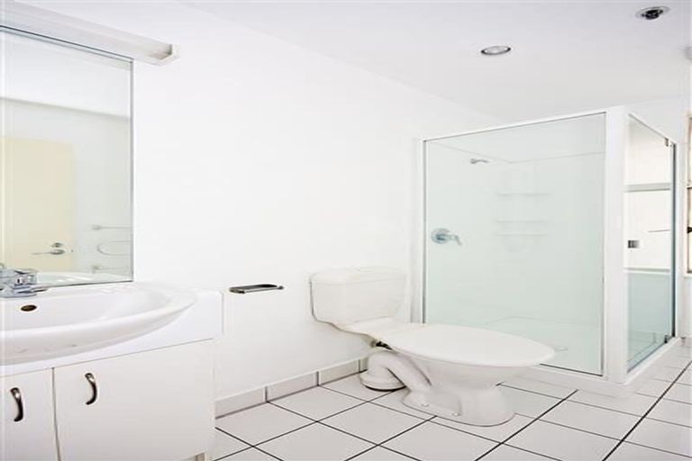 Photo of property in Terrace Garden Apartments, 12f/120 The Terrace, Wellington Central, Wellington, 6011