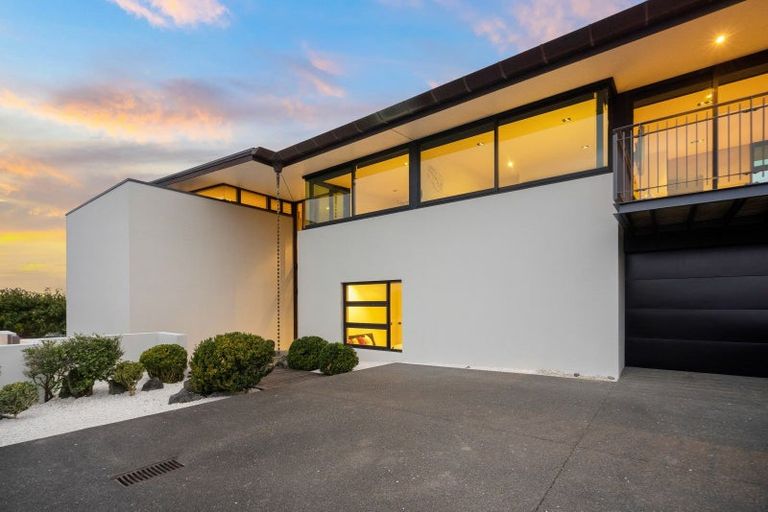 Photo of property in 51 Pacific Parade, Army Bay, Whangaparaoa, 0930