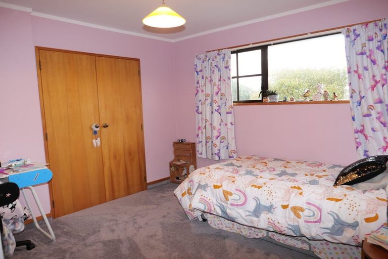 Photo of property in 21 Windsor Avenue, Waikanae, 5036