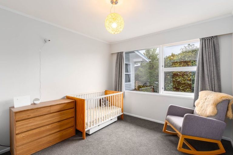 Photo of property in 15 Silverbirch Grove, Churton Park, Wellington, 6037