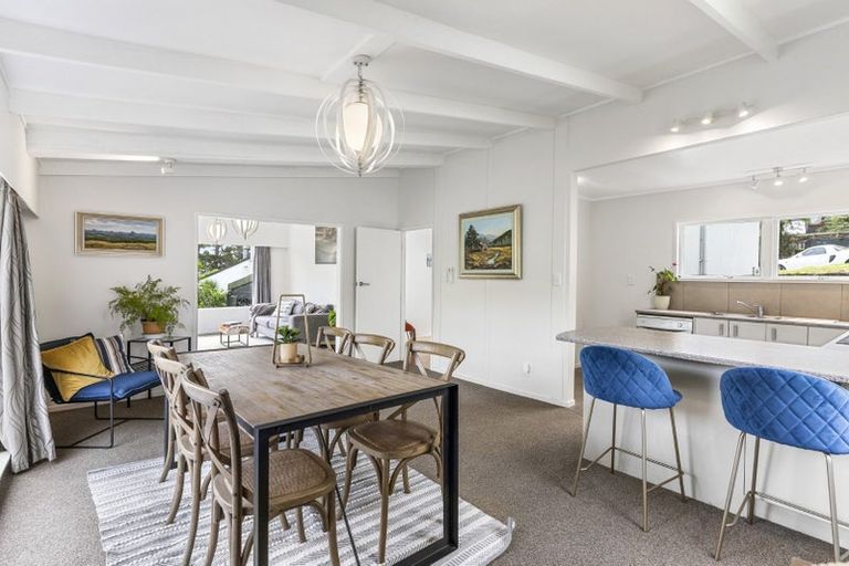 Photo of property in 22 Rosecamp Road, Beach Haven, Auckland, 0626