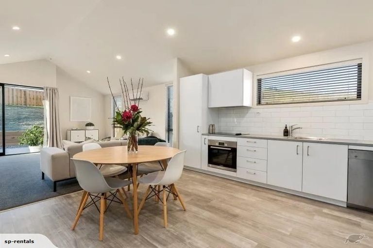 Photo of property in 9 Huxley Place, Lake Hayes, Queenstown, 9304