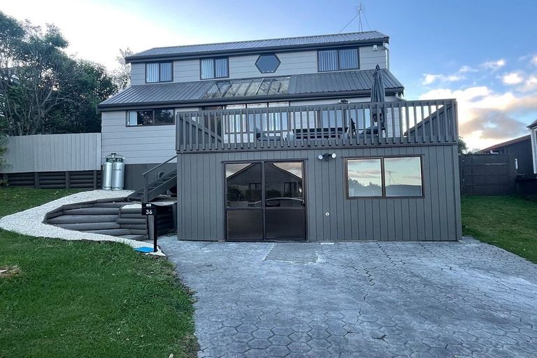 Photo of property in 36 White Heron Drive, Massey, Auckland, 0614