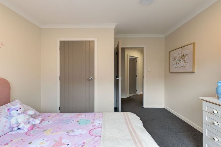 Photo of property in 6 Trump Place, Kelvin Grove, Palmerston North, 4414